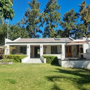 https://alimandi-nursery-cottage.hotels-capetown.com